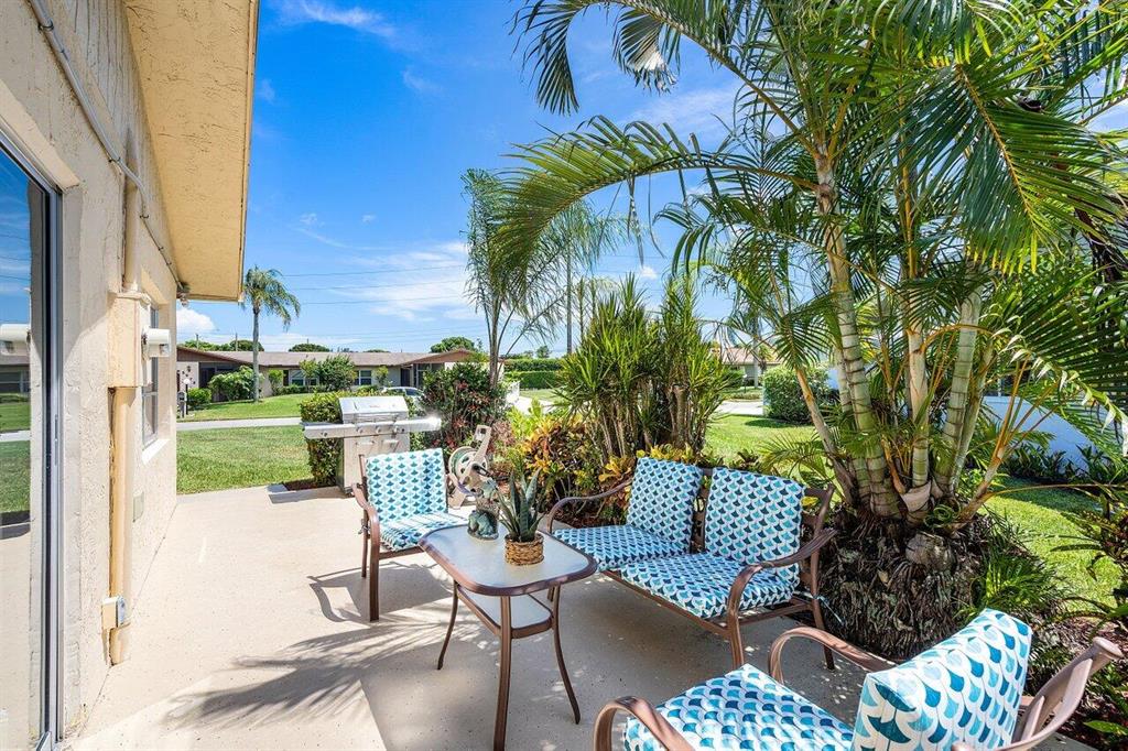 DELRAY VILLAS - Residential