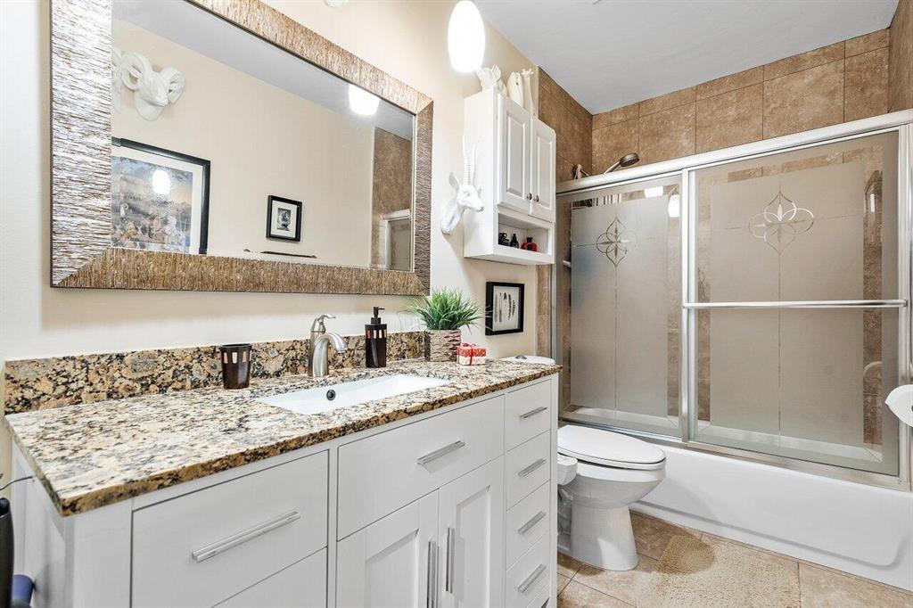 DELRAY VILLAS - Residential