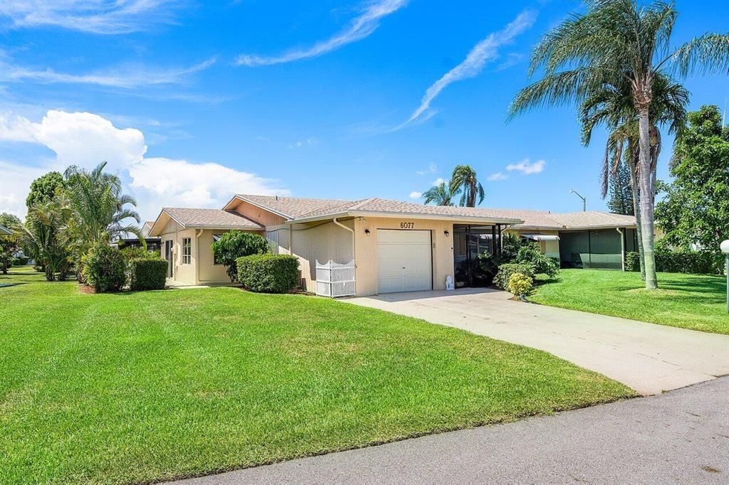 DELRAY VILLAS - Residential