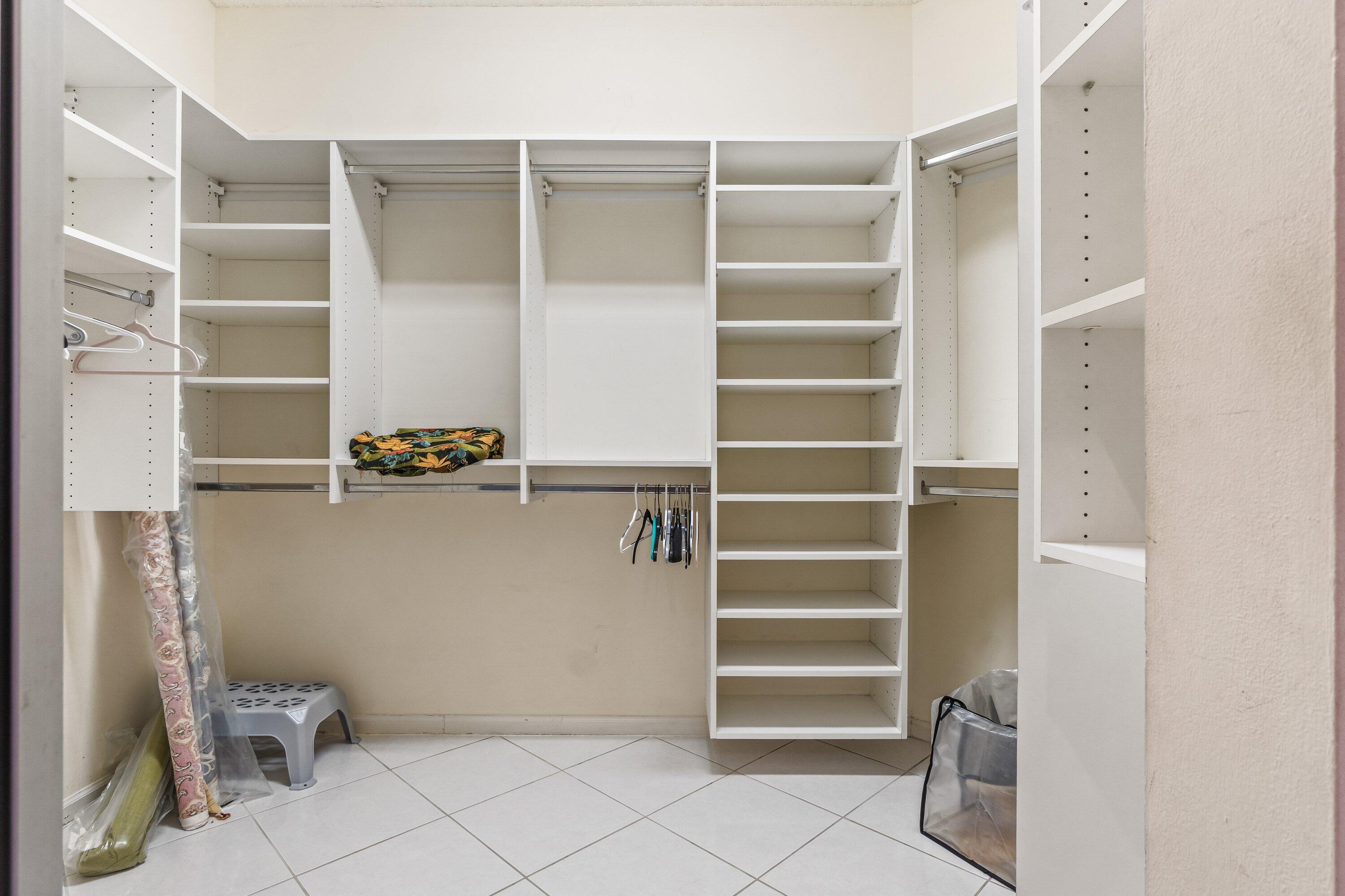 BANYANS OF ARVIDA COUNTRY CLUB - Residential