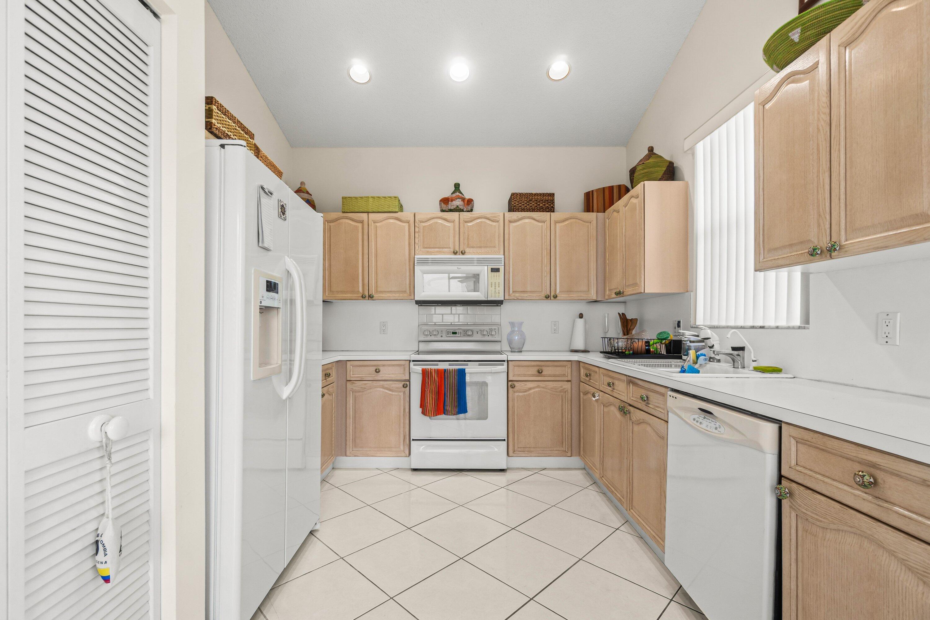 BANYANS OF ARVIDA COUNTRY CLUB - Residential