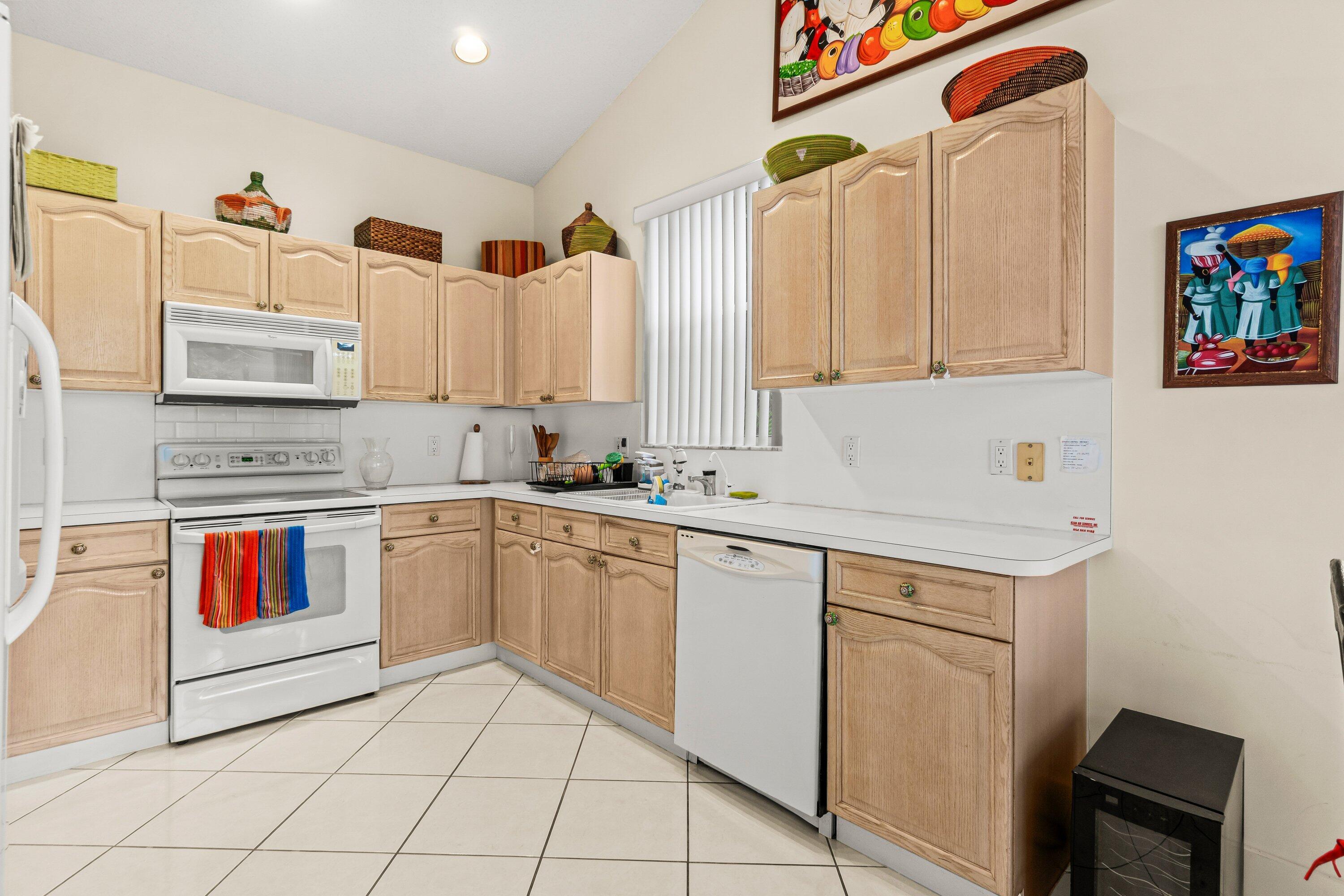 BANYANS OF ARVIDA COUNTRY CLUB - Residential