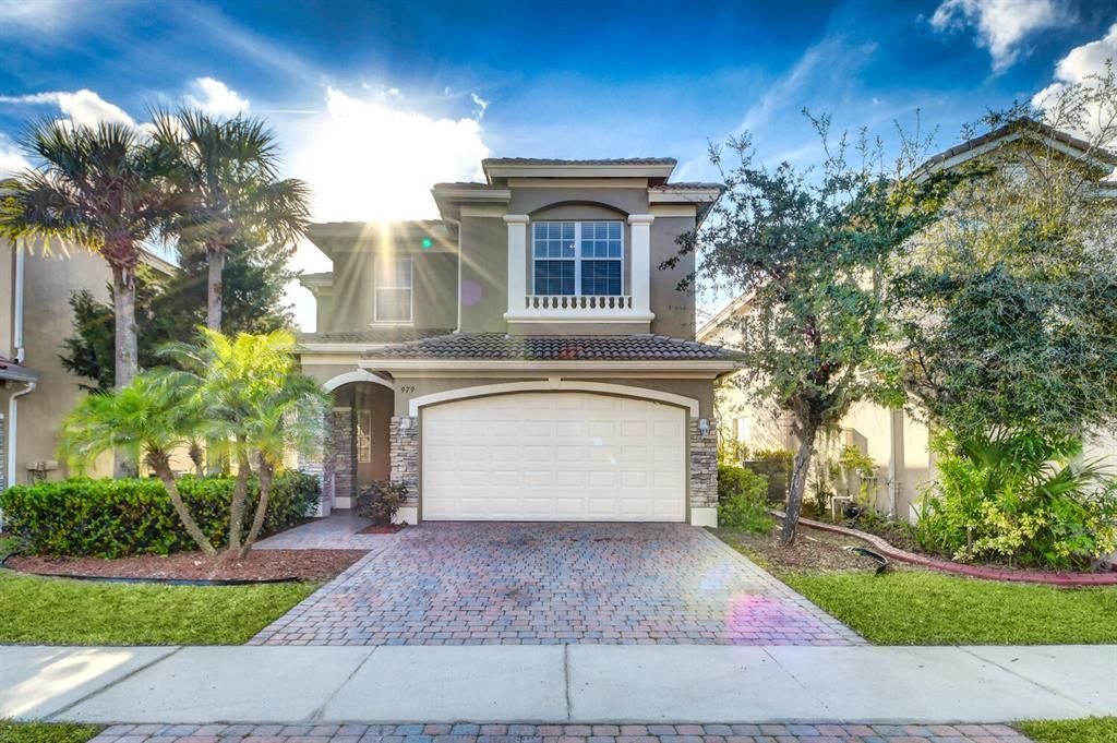 Photo of 979 NW Leonardo Circle, Port Saint Lucie, FL 34986 (MLS # R10687431)