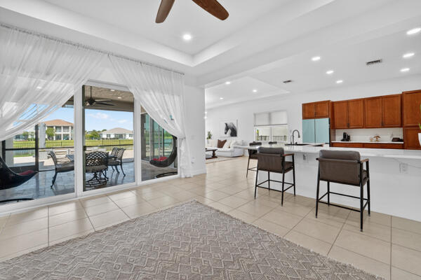 MEADOWS OF WESTLAKE - Residential