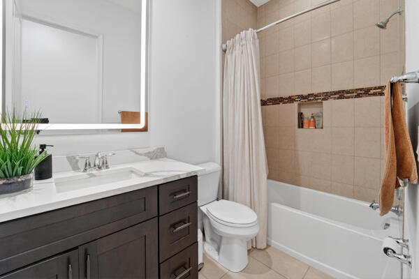 MEADOWS OF WESTLAKE - Residential