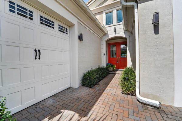 MEADOWS OF WESTLAKE - Residential