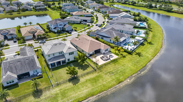 MEADOWS OF WESTLAKE - Residential