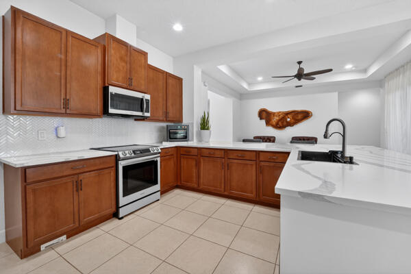 MEADOWS OF WESTLAKE - Residential
