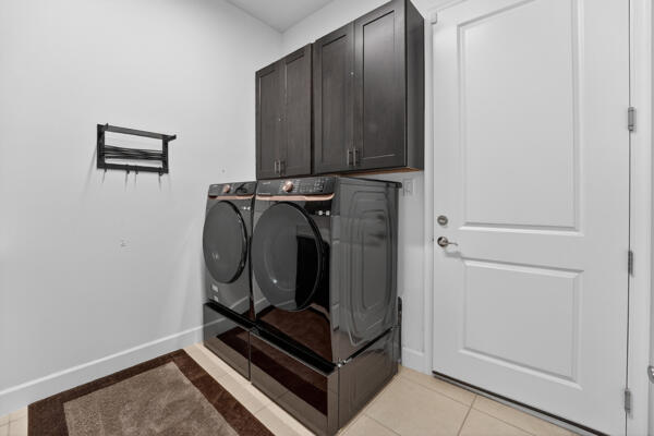 MEADOWS OF WESTLAKE - Residential