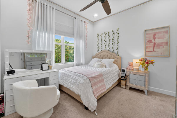 MEADOWS OF WESTLAKE - Residential