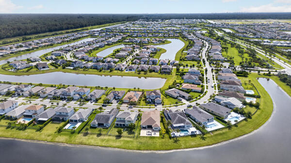 MEADOWS OF WESTLAKE - Residential