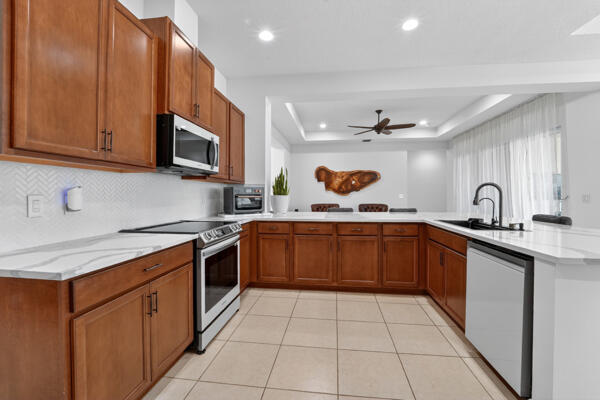MEADOWS OF WESTLAKE - Residential