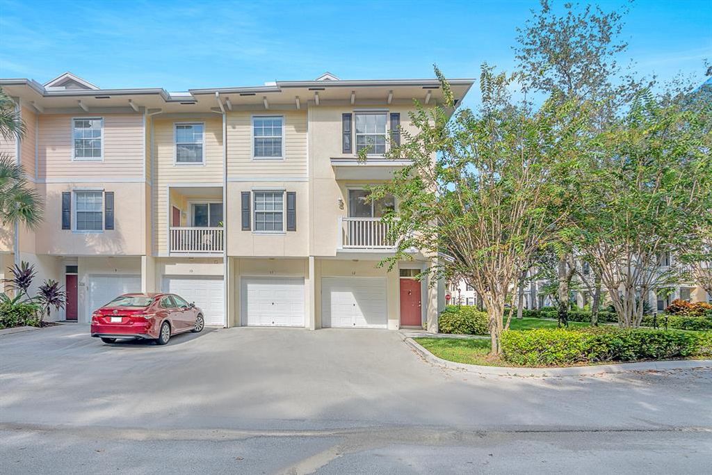 Photo of 245 Murcia Drive #202, Jupiter, FL 33458 (MLS # R10748222)