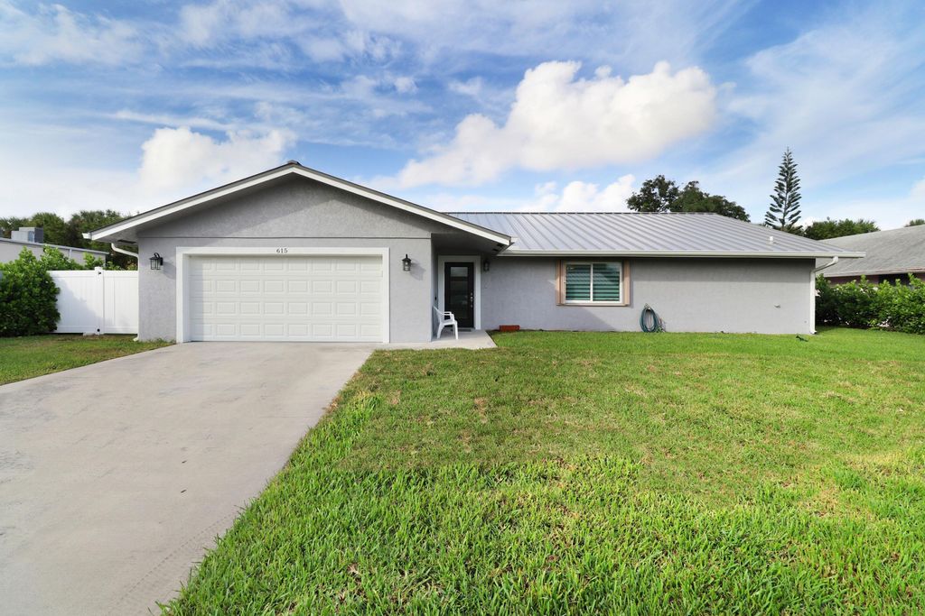 Photo of 615 NE 15th Place, Boynton Beach, FL 33435 (MLS # B26034883)