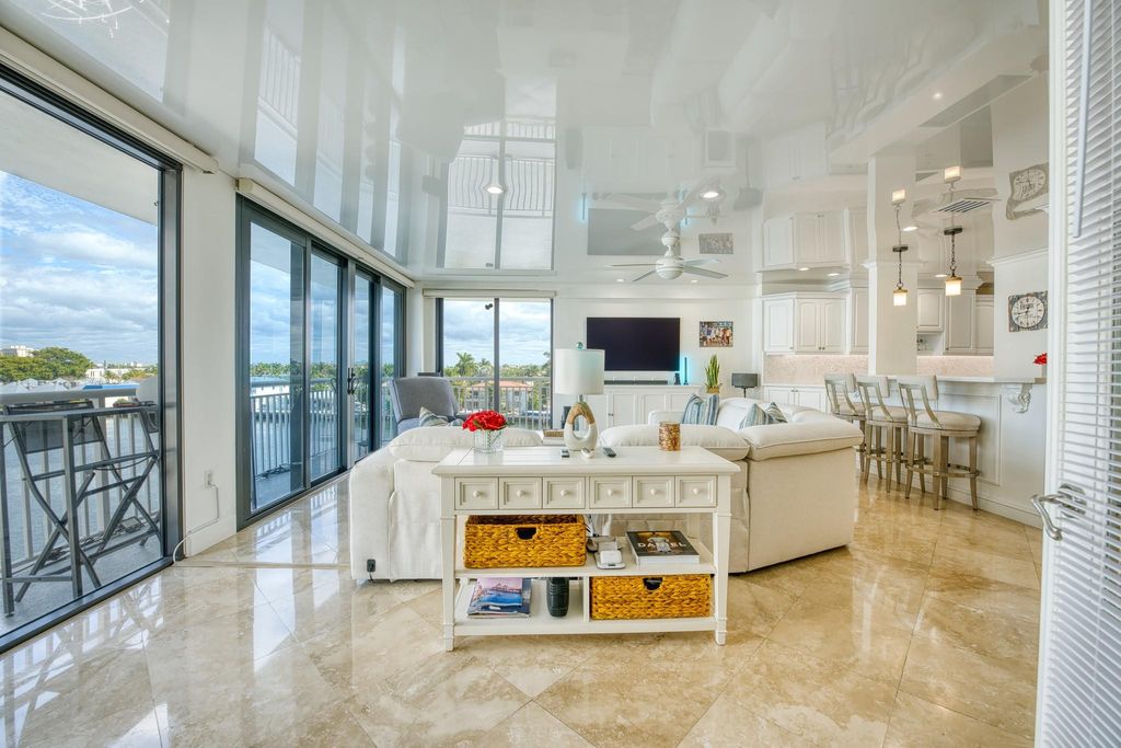 Photo of 3100 NE 48th Street #412, Fort Lauderdale, FL 33308 (MLS # F10550040)