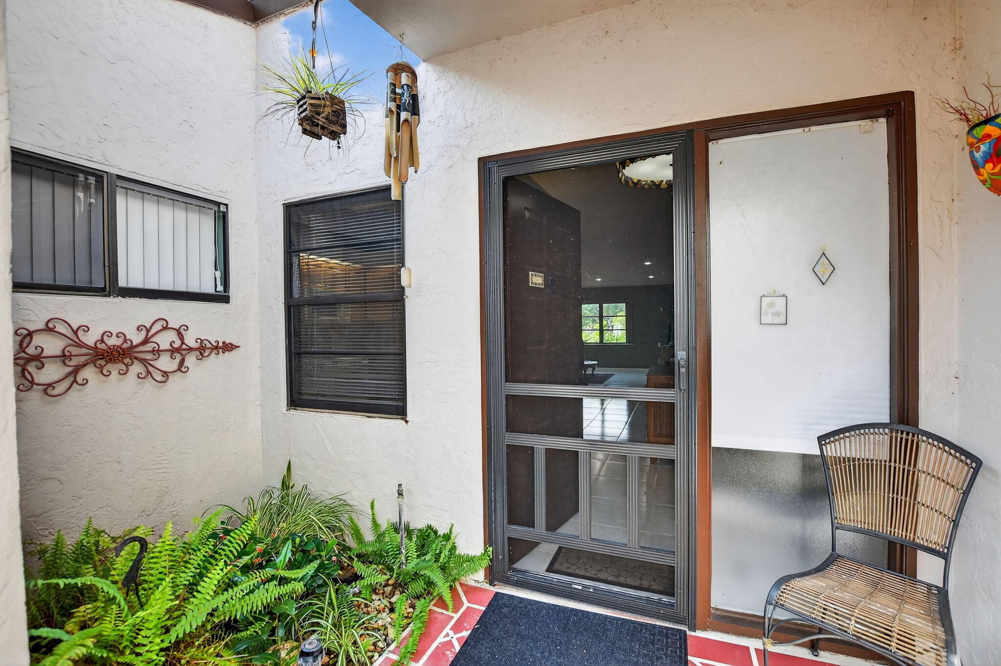 HUNTINGTON POINTE - Residential Lease