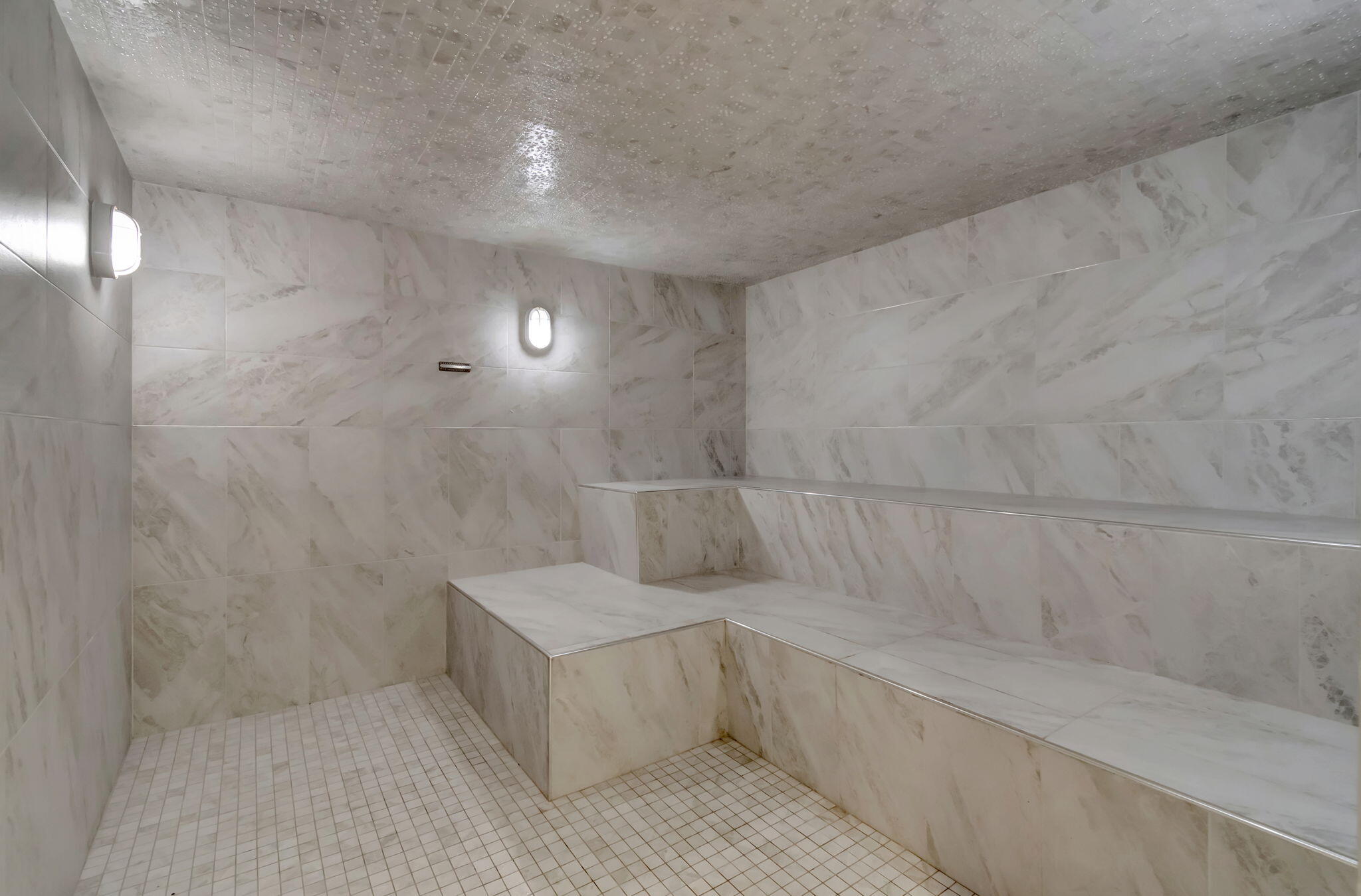 HUNTINGTON POINTE - Residential Lease