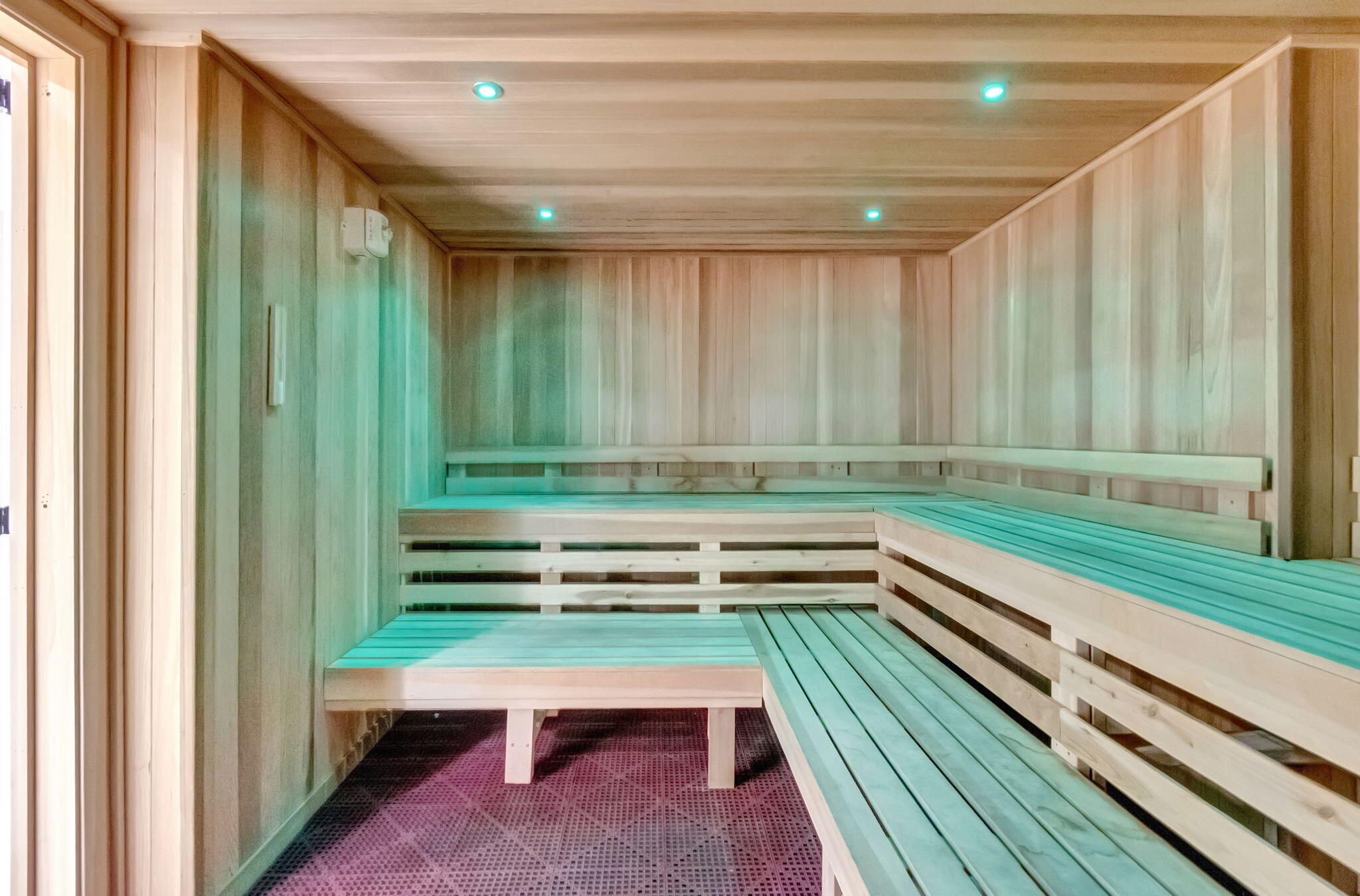 HUNTINGTON POINTE - Residential Lease