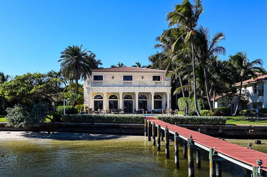 Beautiful 5BR/6.1BA home with 70' +/- of direct Intracoastal frontage. Fantastic outdoor spaces, perfect for entertaining, with oversized balcony, covered loggia, large pool and spectacular views of the Intracoastal Waterway and Palm Beach Island.