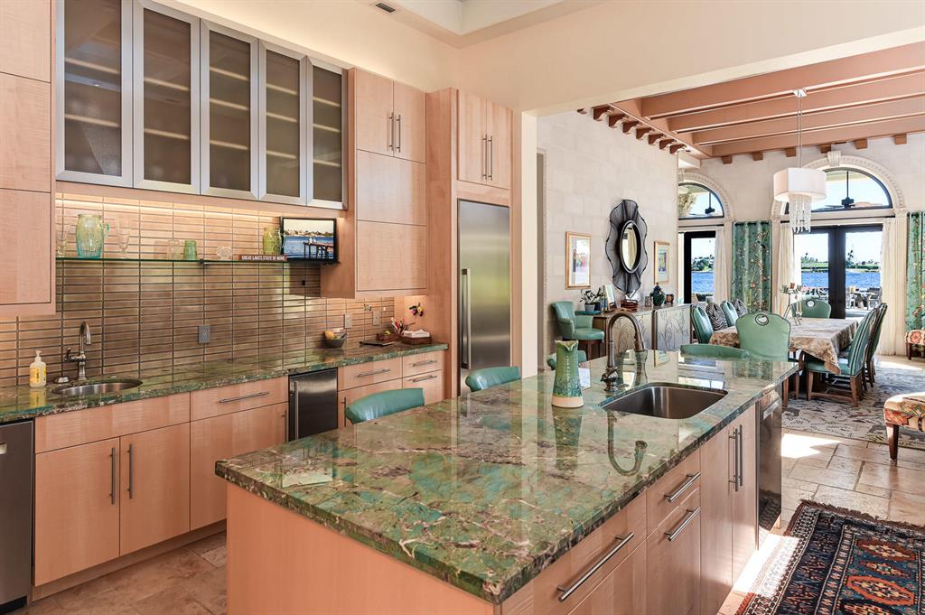 NORTH SHORE TERRACE 2 - Residential