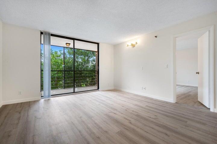 SUNRISE OF PALM BEACH CON - Residential Lease