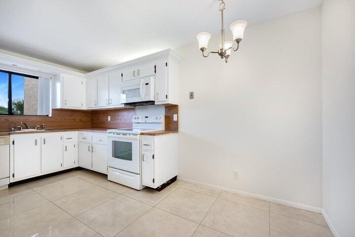 SUNRISE OF PALM BEACH CON - Residential Lease