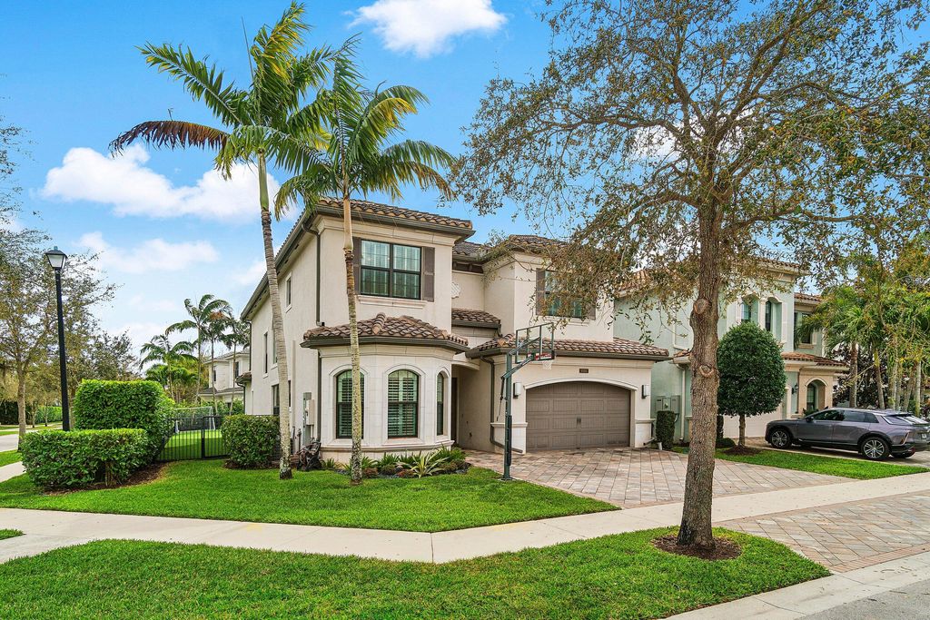 Photo of 9566 Eden Roc Court, Delray Beach, FL 33446 (MLS # R11169244)