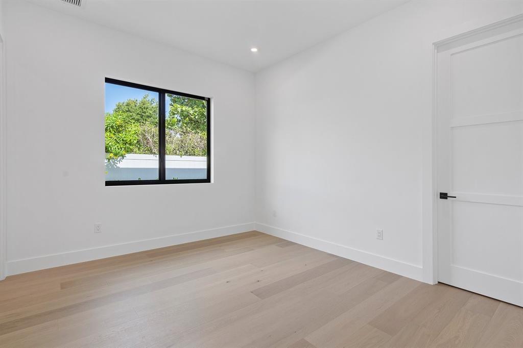 Plumosa Park - Residential