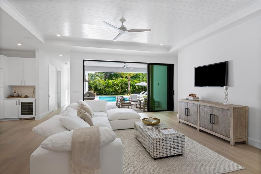 Plumosa Park - Residential