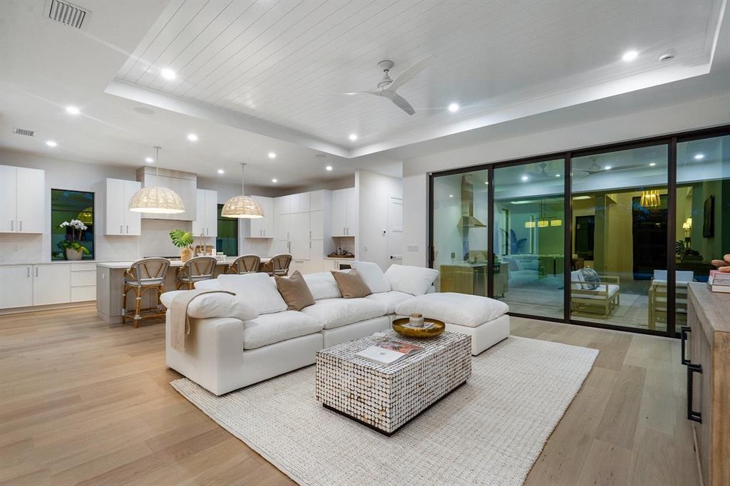 Plumosa Park - Residential