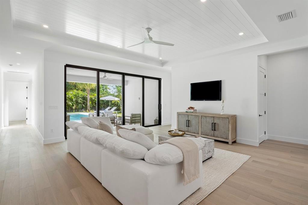 Plumosa Park - Residential