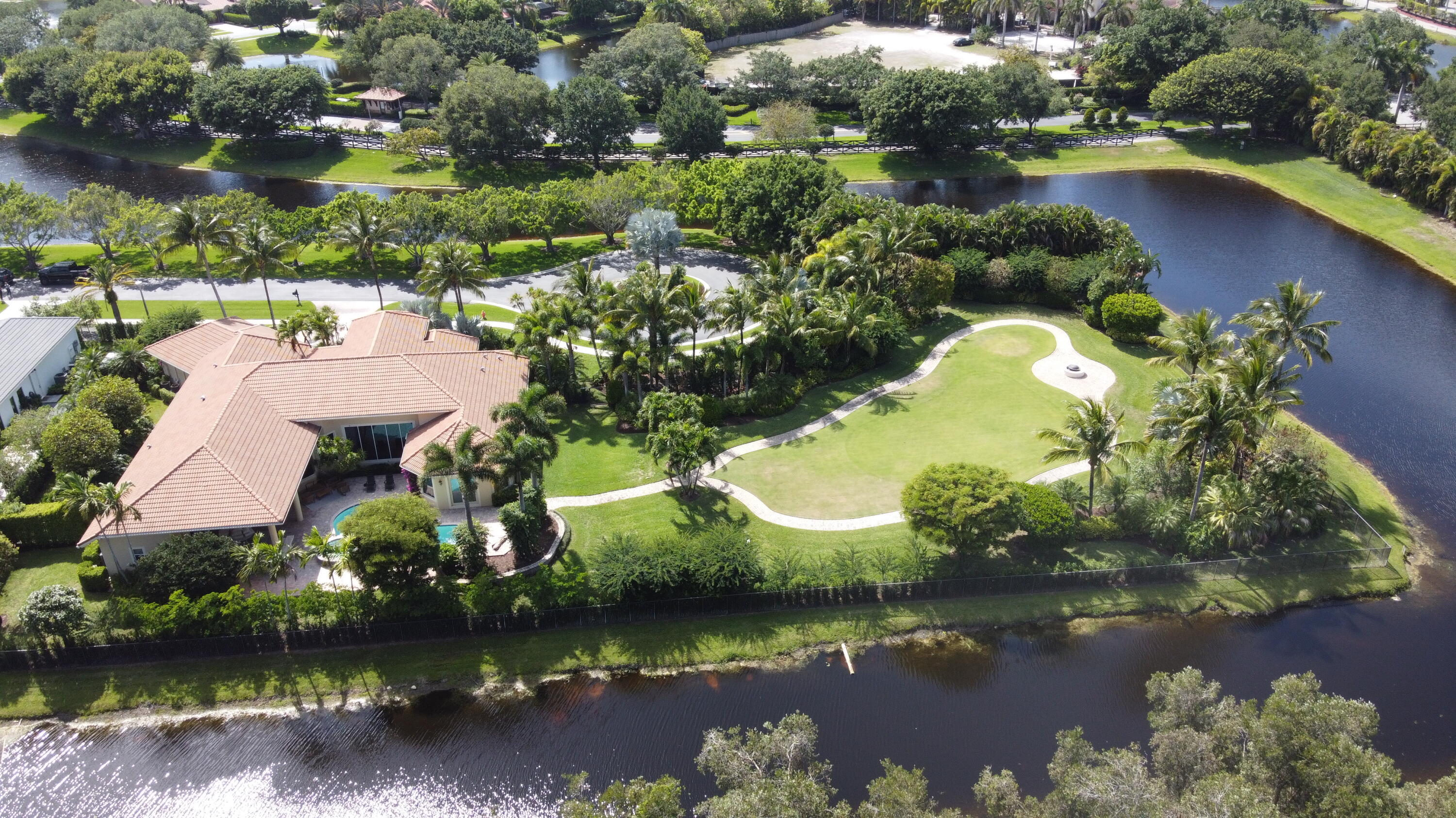 EQUESTRIAN CLUB ESTATES 1 - Residential