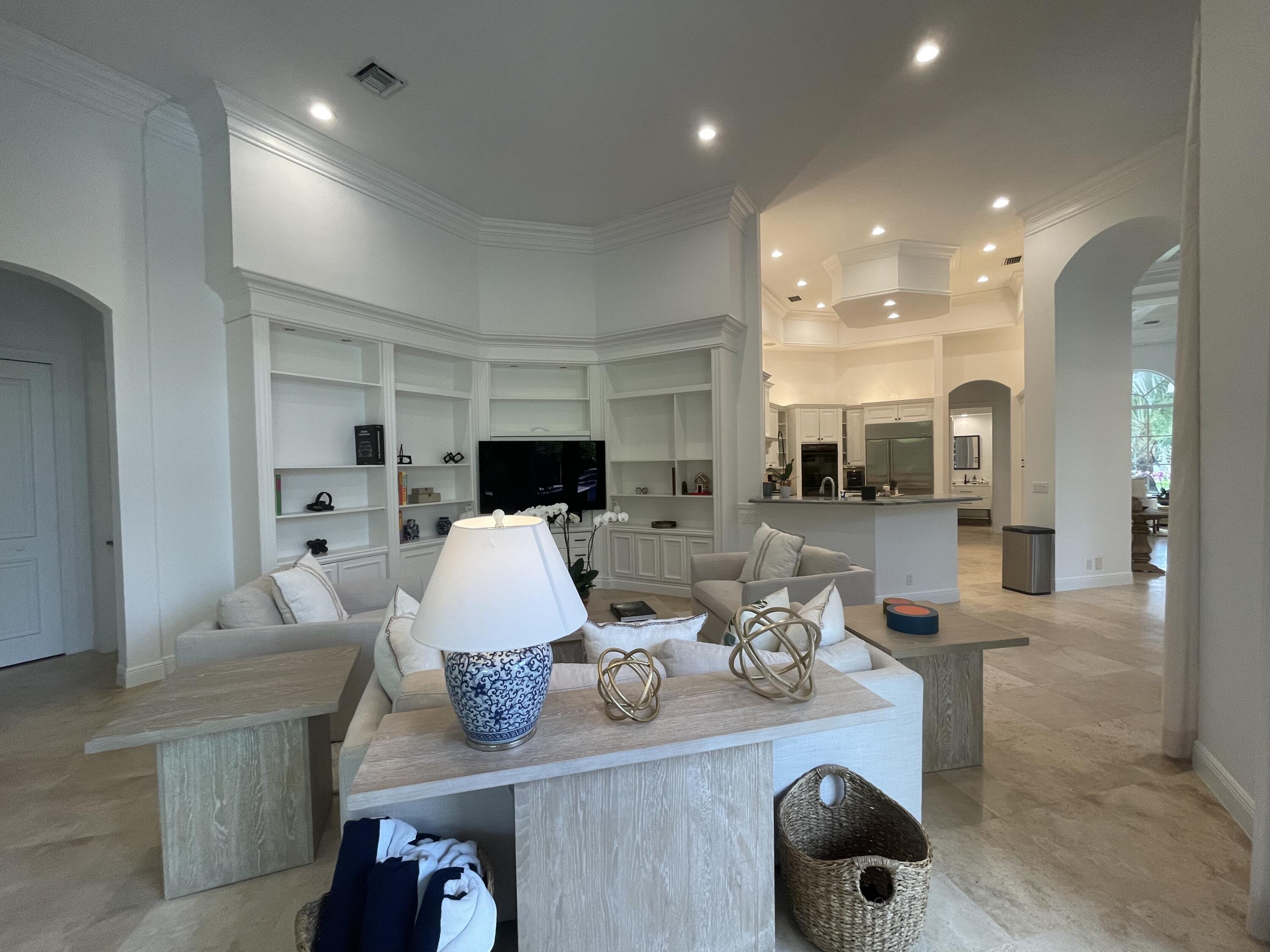 EQUESTRIAN CLUB ESTATES 1 - Residential