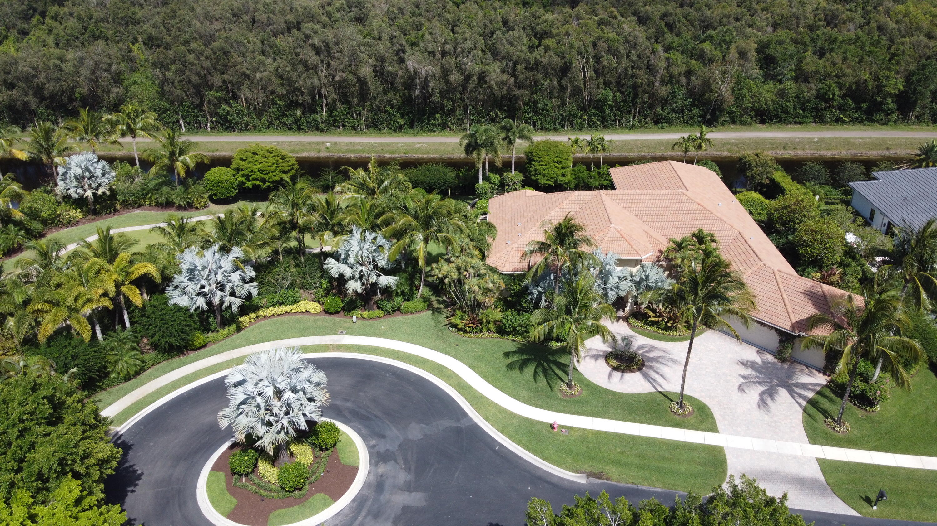 EQUESTRIAN CLUB ESTATES 1 - Residential