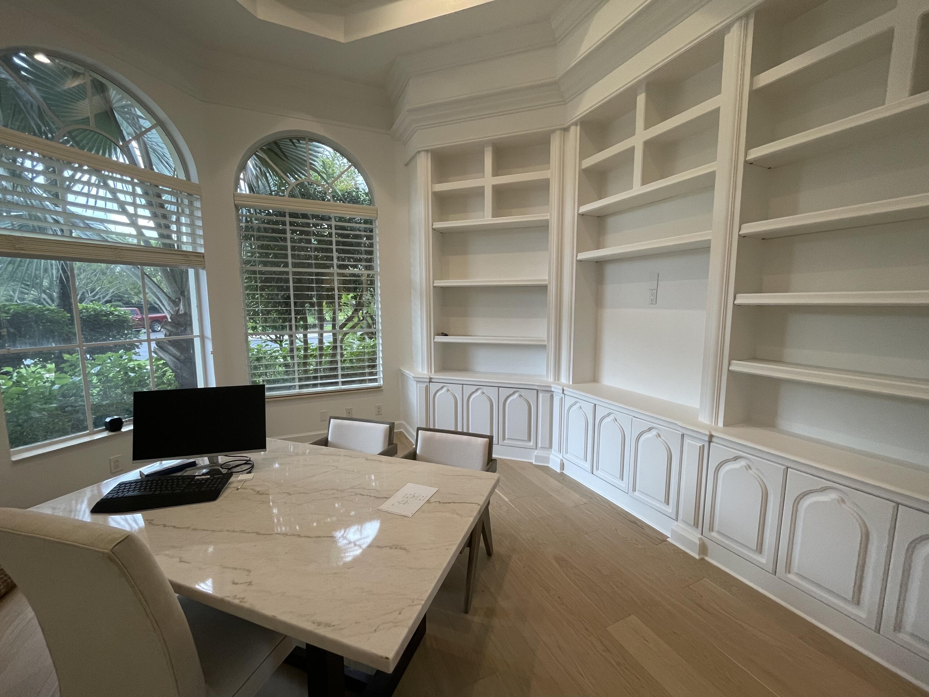 EQUESTRIAN CLUB ESTATES 1 - Residential