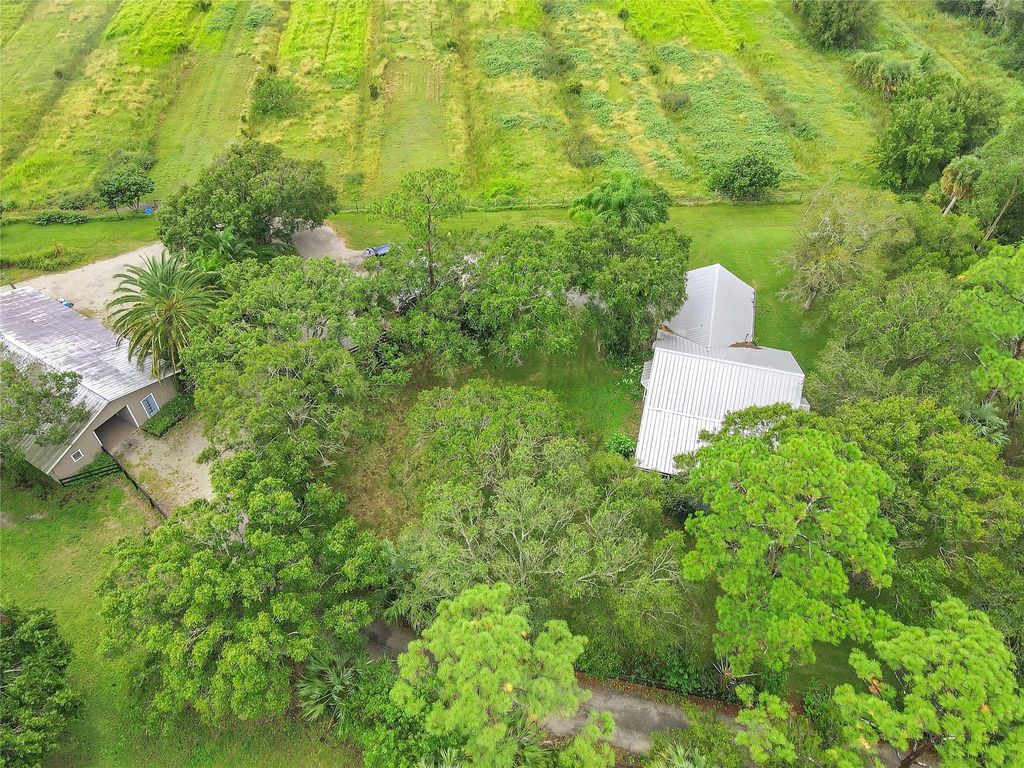 Photo of 17505 Okeechobee Road, Fort Pierce, FL 34945 (MLS # F10482889)