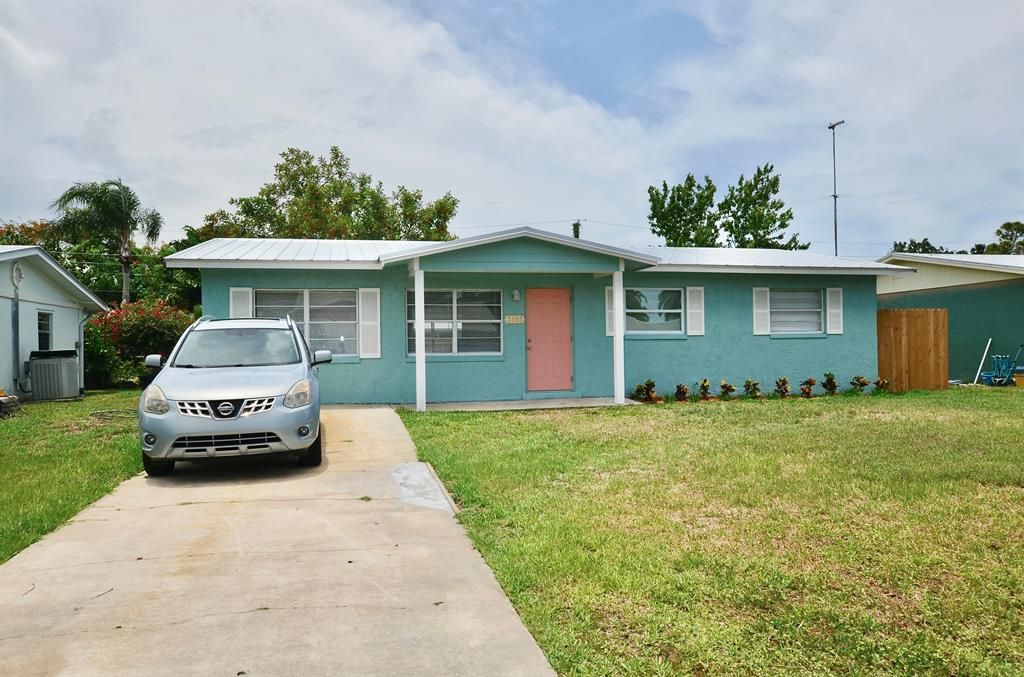 Photo of 3103 SE Orange Tree Place, Stuart, FL 34997 (MLS # R10738318)