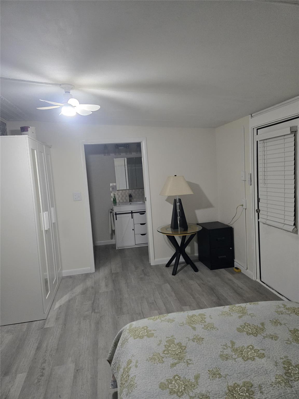 2321 SW 87th Ter, Davie, FL, 33324/$168,000 1 2321 SW 87th Ter