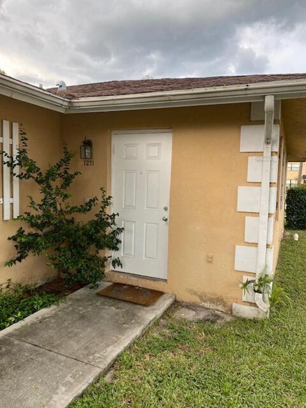 Photo of 1271 White Pine Drive, Wellington, FL 33414 (MLS # R10733033)