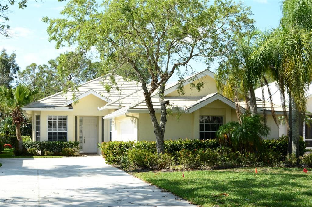 Photo of 9427 Poinciana Court, Fort Pierce, FL 34951 (MLS # R10885715)