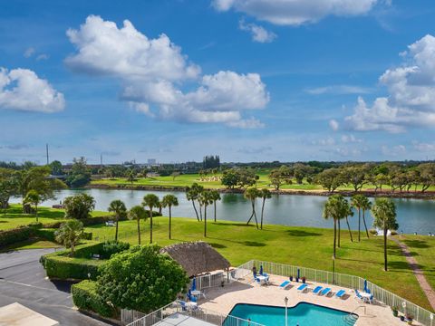 Photo of 336 Golfview Road #605, North Palm Beach, FL 33408 (MLS # R11168195)