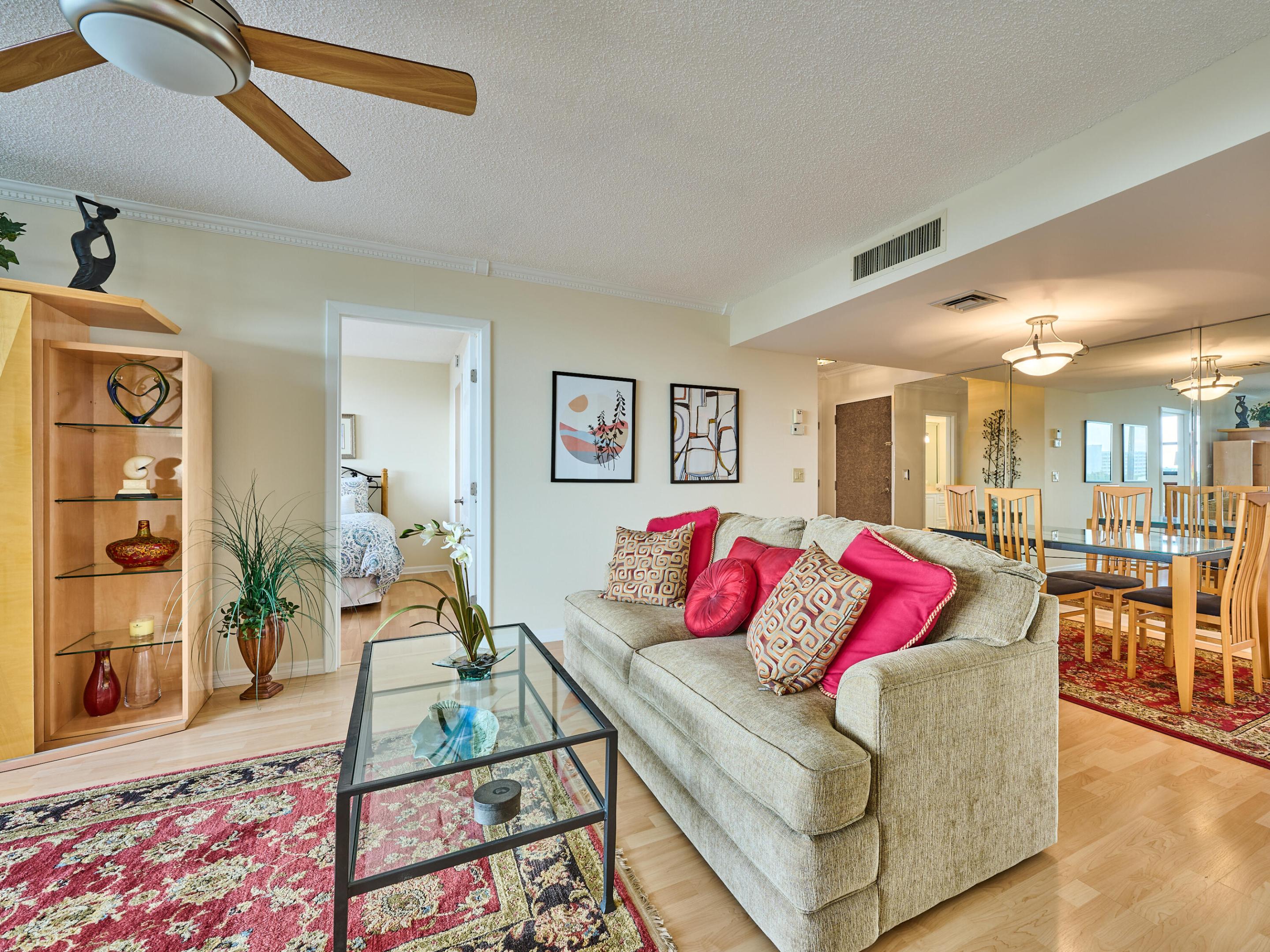 GEMINI CONDO - Residential