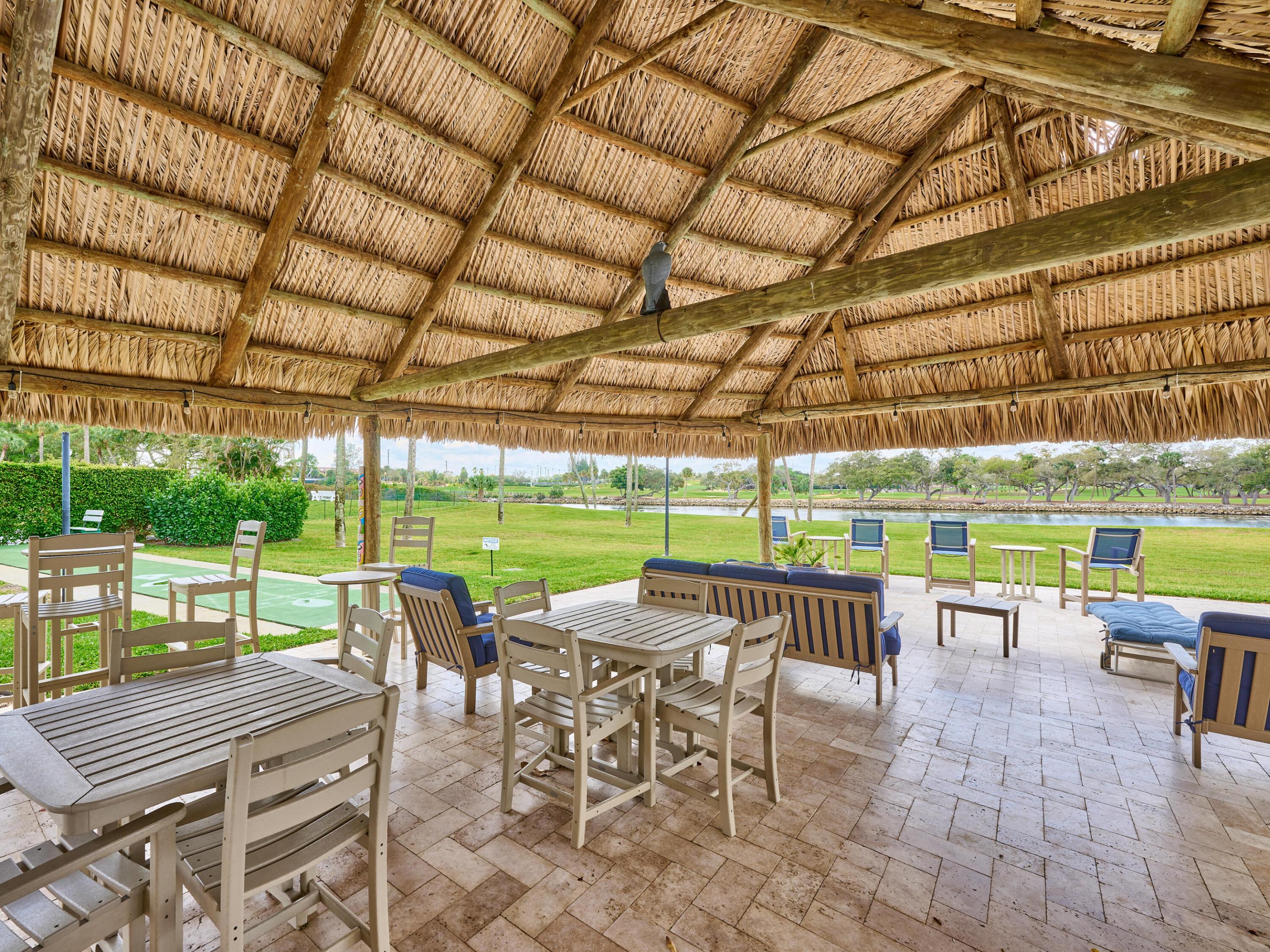 GEMINI CONDO - Residential