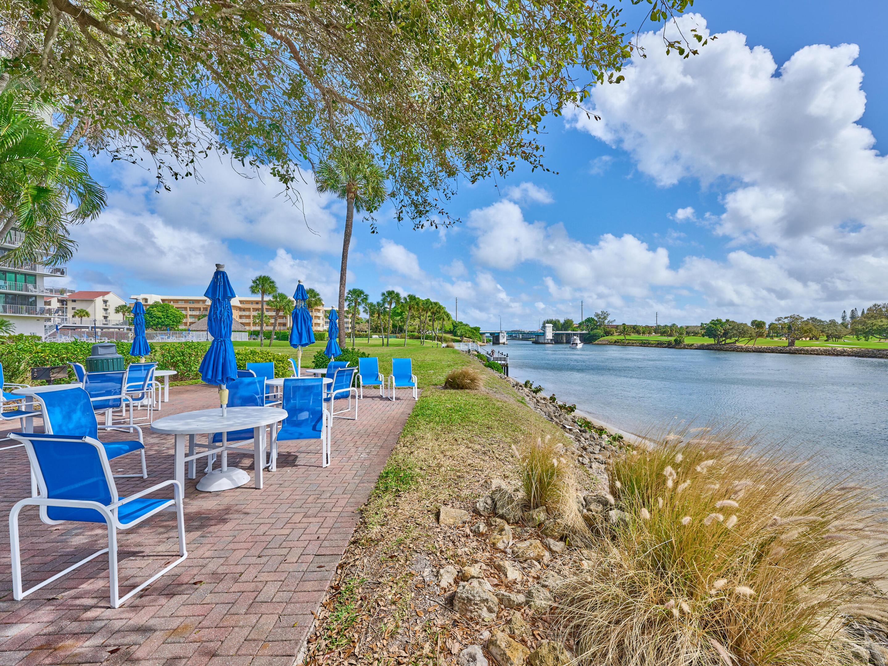 GEMINI CONDO - Residential