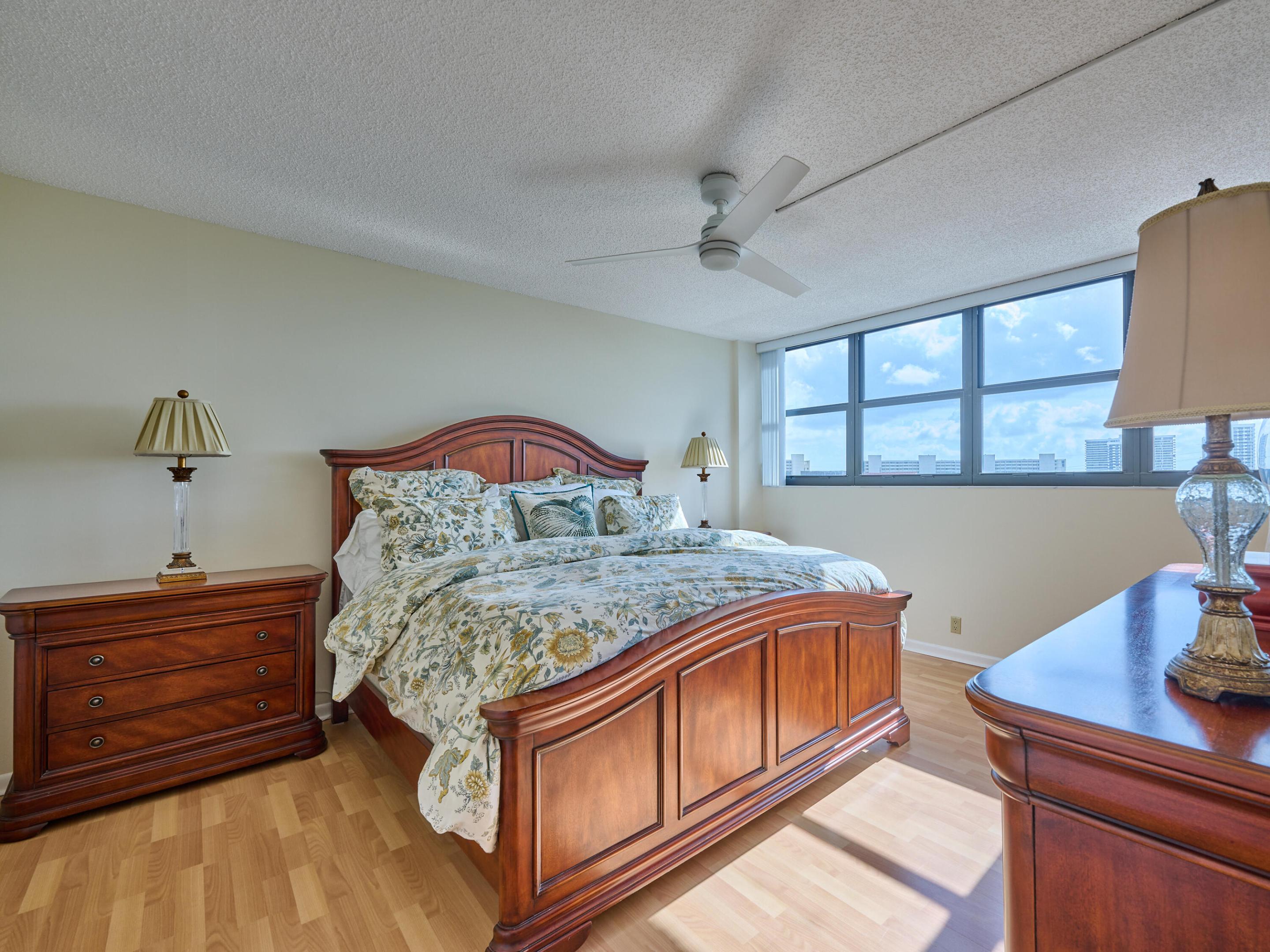 GEMINI CONDO - Residential