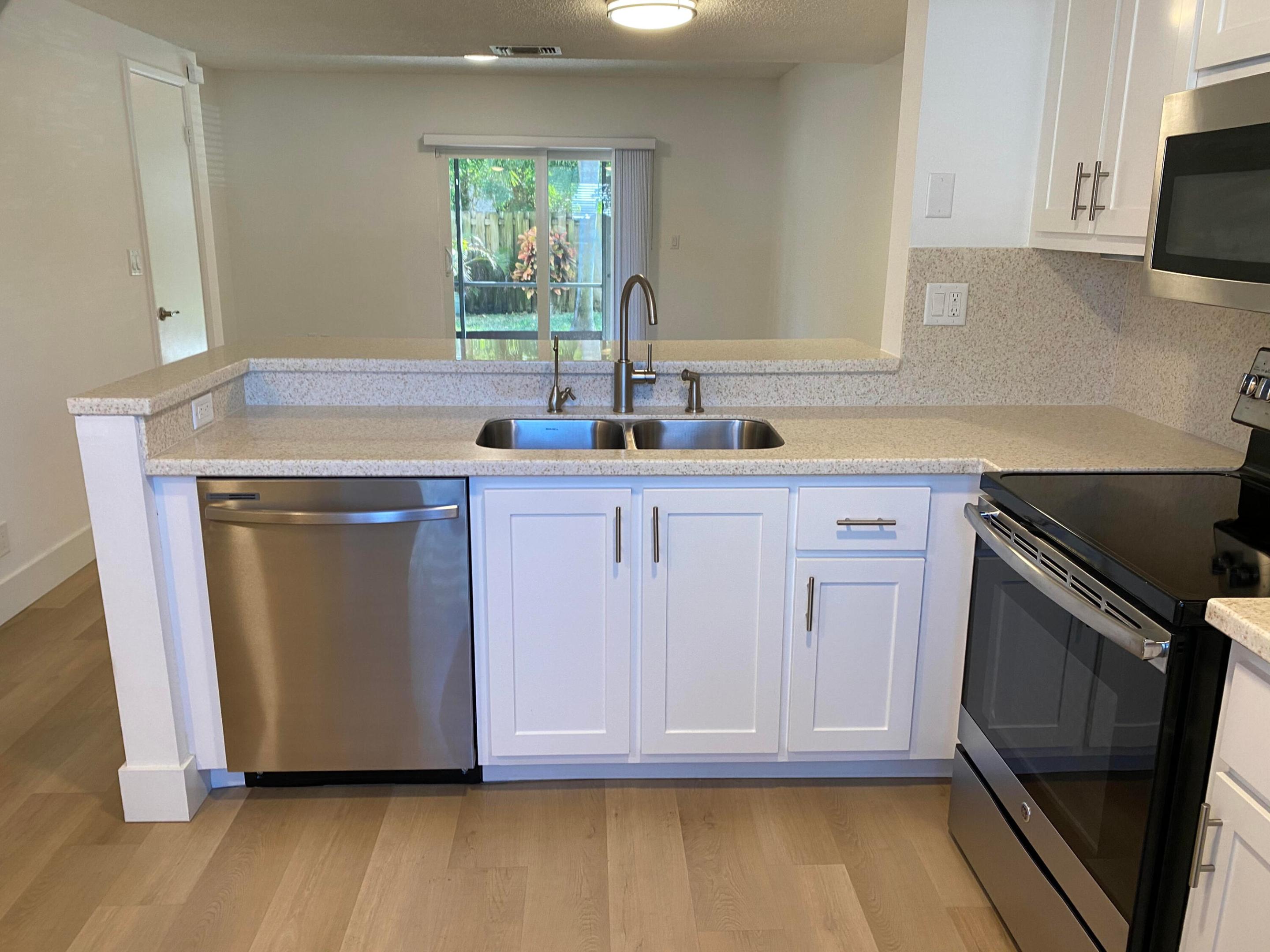 SUN HARBOUR - Residential Lease