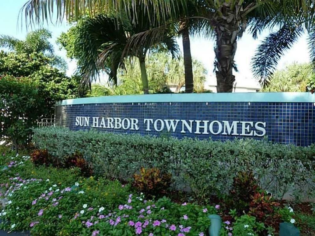 Photo of 2879 NE 15th Street, Pompano Beach, FL 33062 (MLS # B26034688)