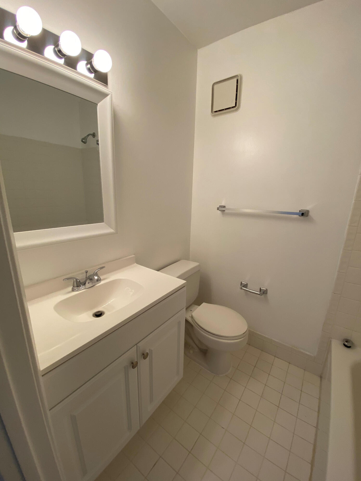 SUN HARBOUR - Residential Lease