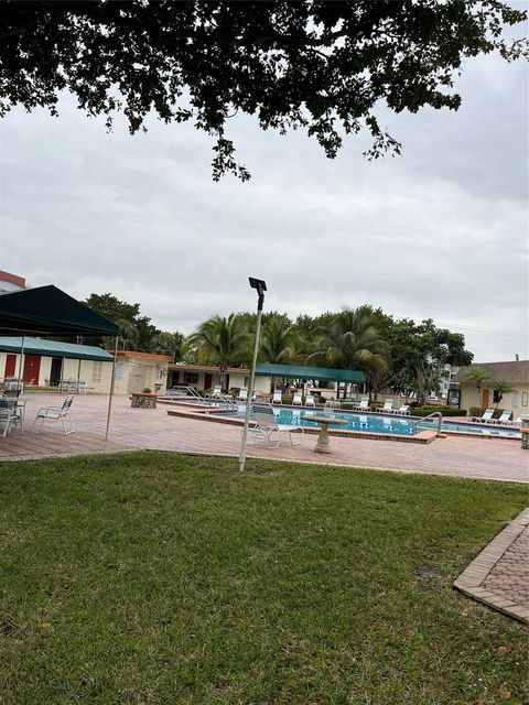 A home in Lauderdale Lakes