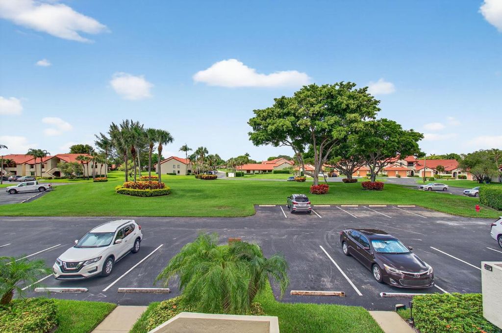 Photo of 5947 Parkwalk Drive, Boynton Beach, FL 33472 (MLS # R11098197)